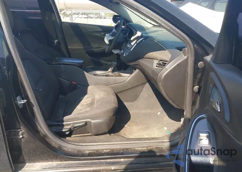 2019 Chevrolet Malibu Lt z USA, uszkodzony, nr VIN 1G1ZD5ST5KF153112